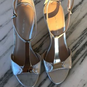 Via Spiga silver sandals (size 7)